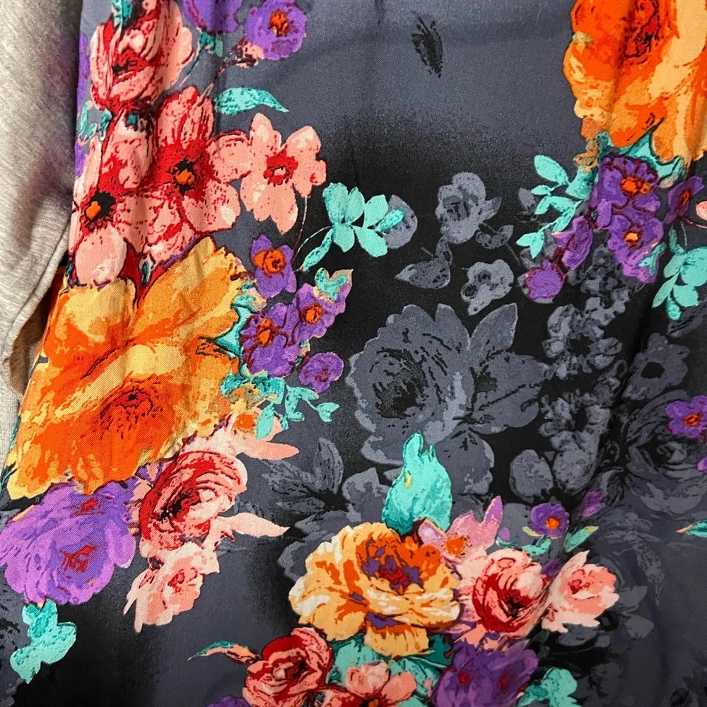 LARA Floral 3/4 Sleeve Top - Orange, Purple, Pink, Gray - Picture 2 of 5